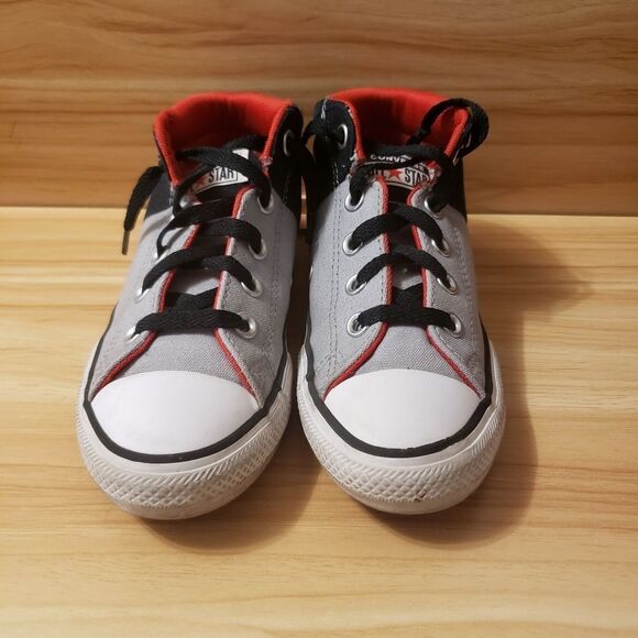 Converse Chuck Taylor All Star Axel Sneaker - Picture 2 of 8